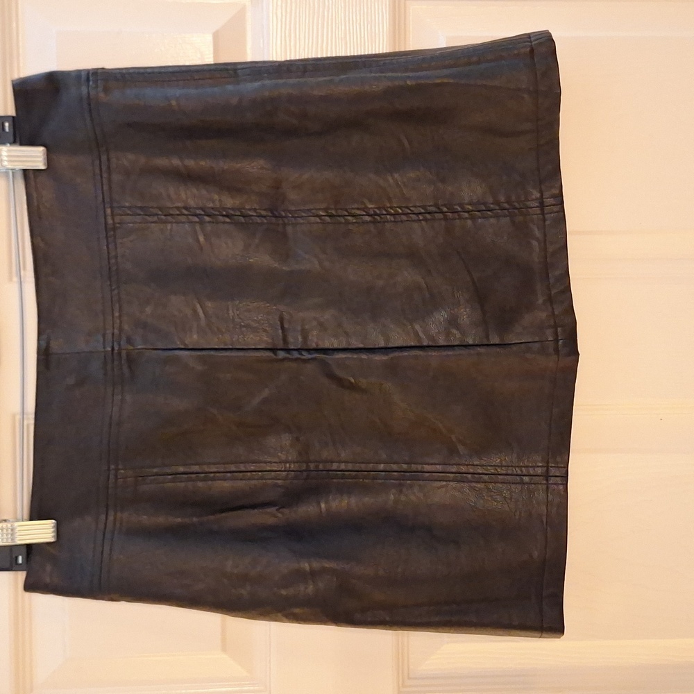 Loveriche black vegan leather size large mini skirt